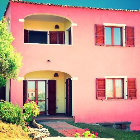 Apartmán Da Mario E Maria Aglientu Exteriér fotografie